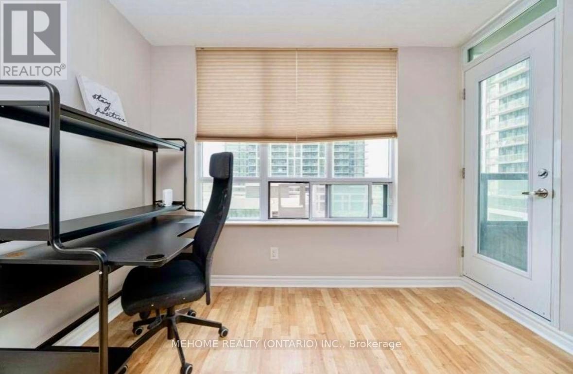 617 - 335 Rathburn Road W, Mississauga, Ontario  L5B 0C8 - Photo 13 - W12474075