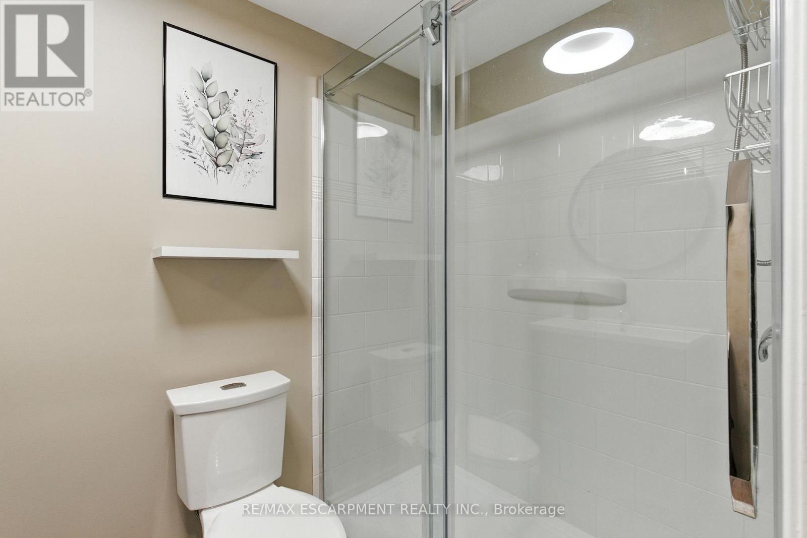 3 - 117 Nelson Street, Oakville, Ontario  L6L 3J1 - Photo 32 - W12474086
