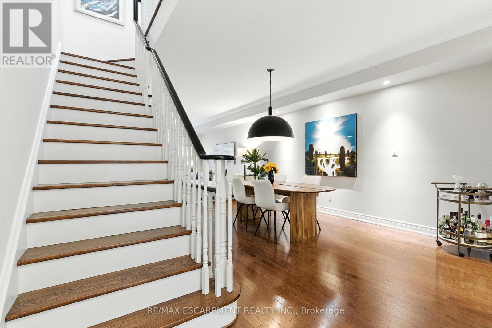 3 - 117 Nelson Street, Oakville, Ontario  L6L 3J1 - Photo 4 - W12474086