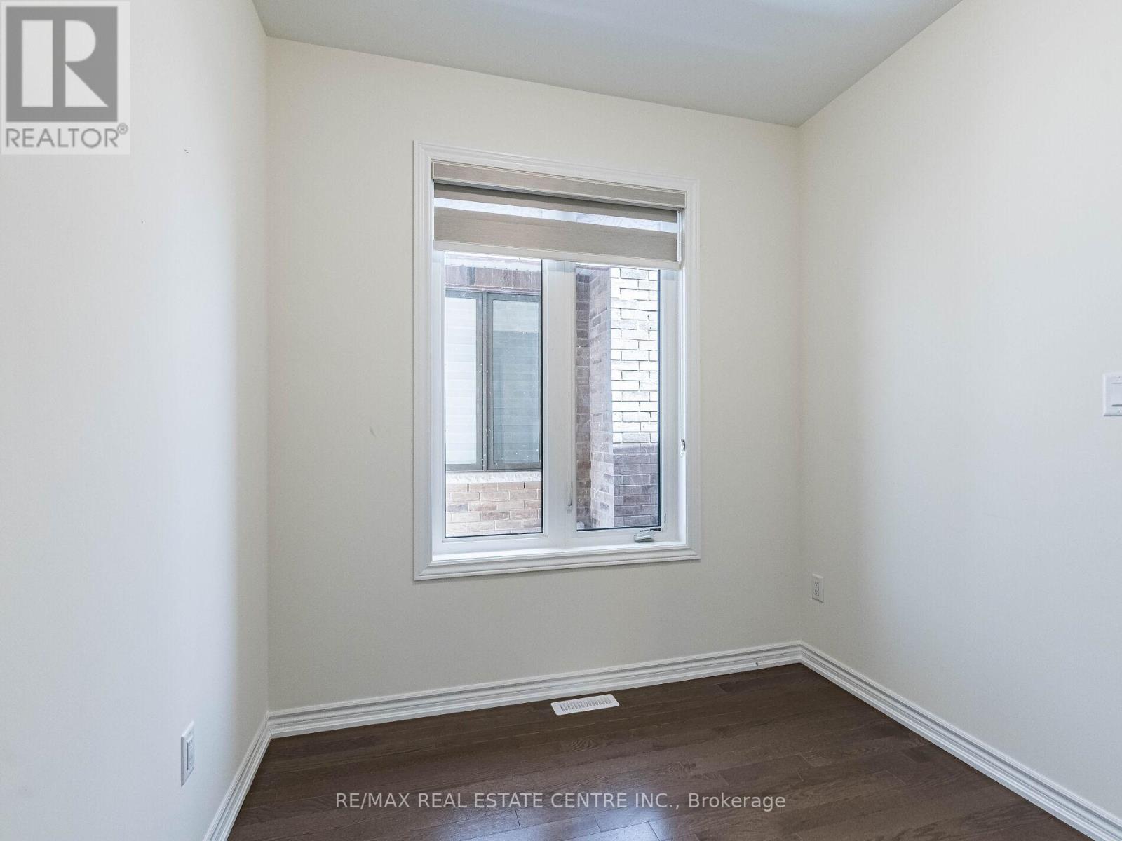 20 Fuller Street, Brampton, Ontario  L6X 5S3 - Photo 18 - W12474091