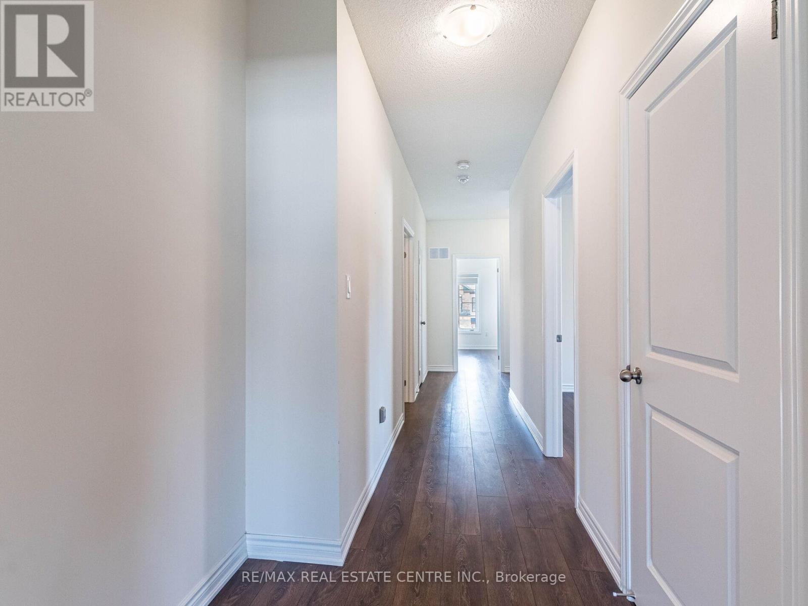 20 Fuller Street, Brampton, Ontario  L6X 5S3 - Photo 21 - W12474091