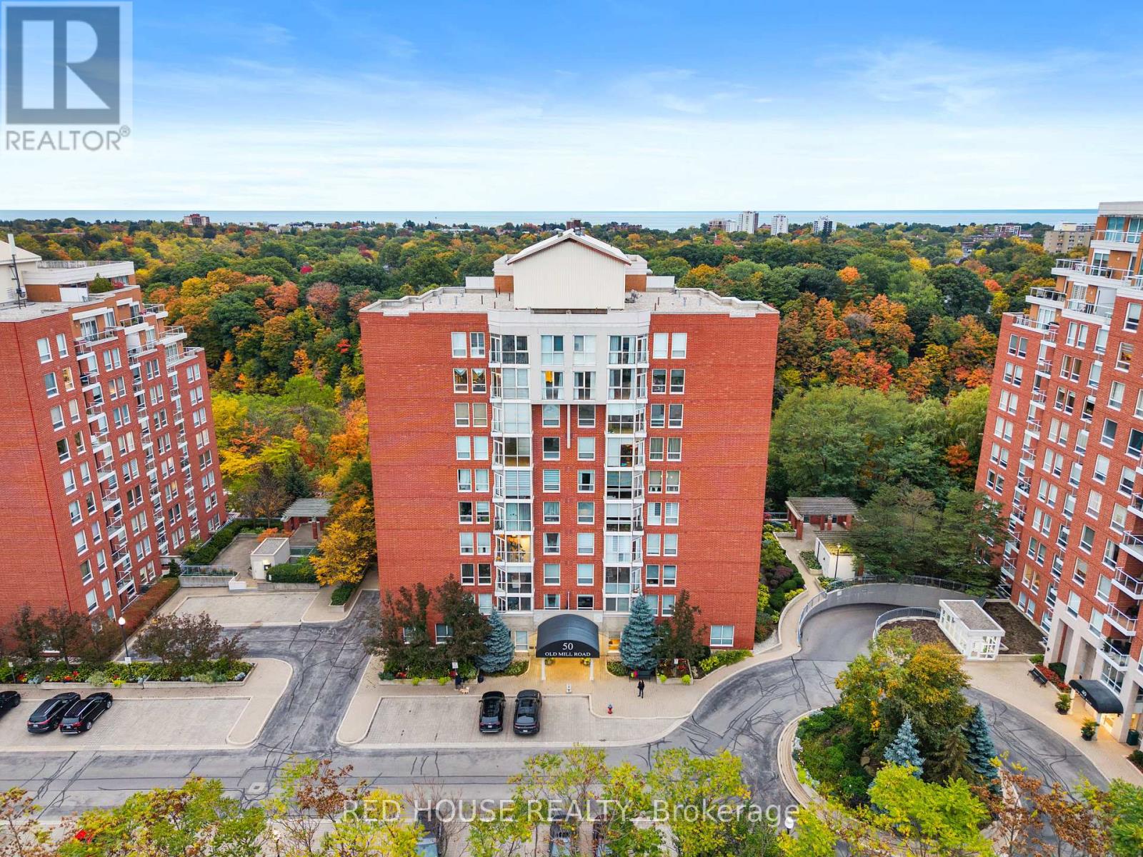 Ph906 - 50 Old Mill Road, Oakville, Ontario  L6J 7W1 - Photo 2 - W12474101