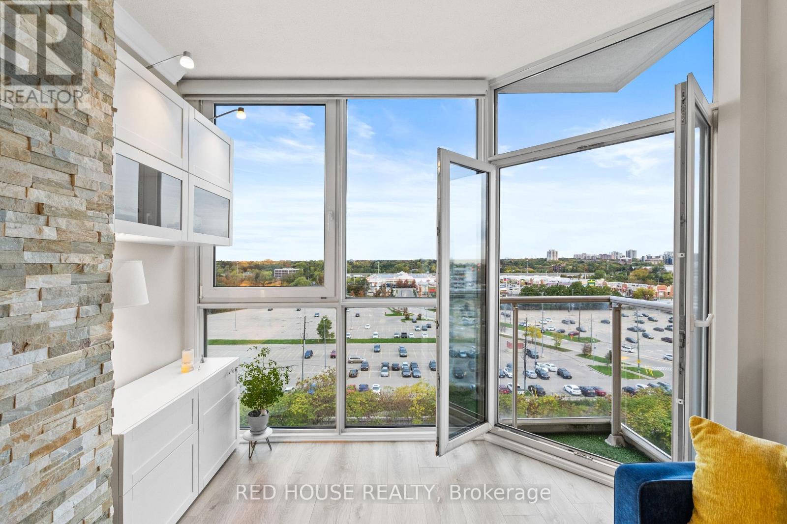 Ph906 - 50 Old Mill Road, Oakville, Ontario  L6J 7W1 - Photo 20 - W12474101