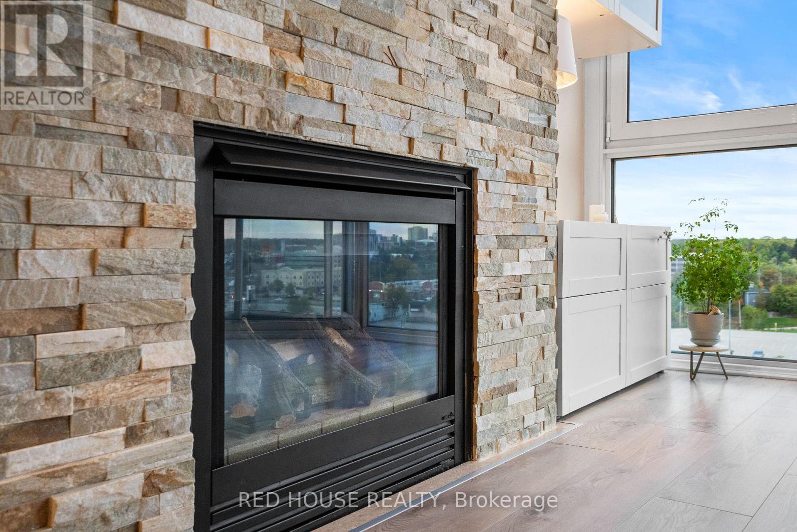 Ph906 - 50 Old Mill Road, Oakville, Ontario  L6J 7W1 - Photo 21 - W12474101