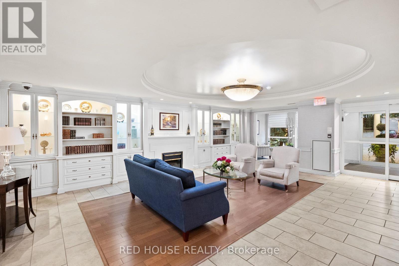 Ph906 - 50 Old Mill Road, Oakville, Ontario  L6J 7W1 - Photo 4 - W12474101