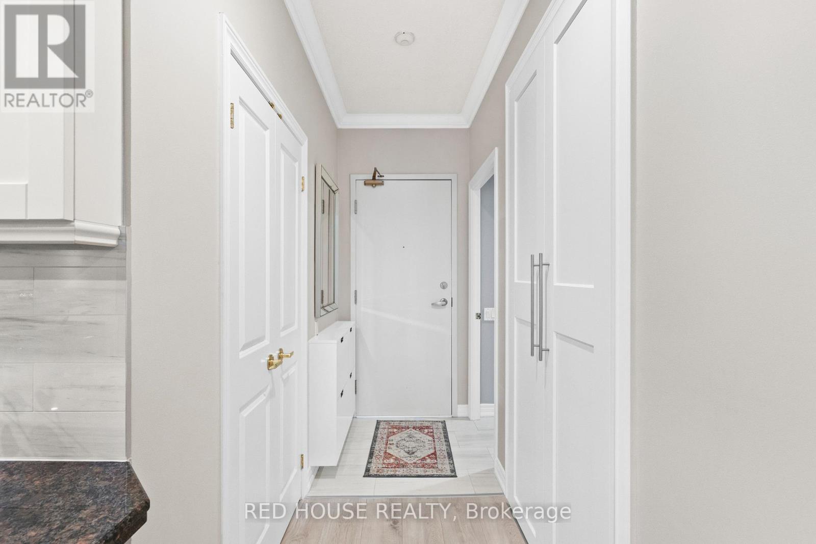 Ph906 - 50 Old Mill Road, Oakville, Ontario  L6J 7W1 - Photo 6 - W12474101