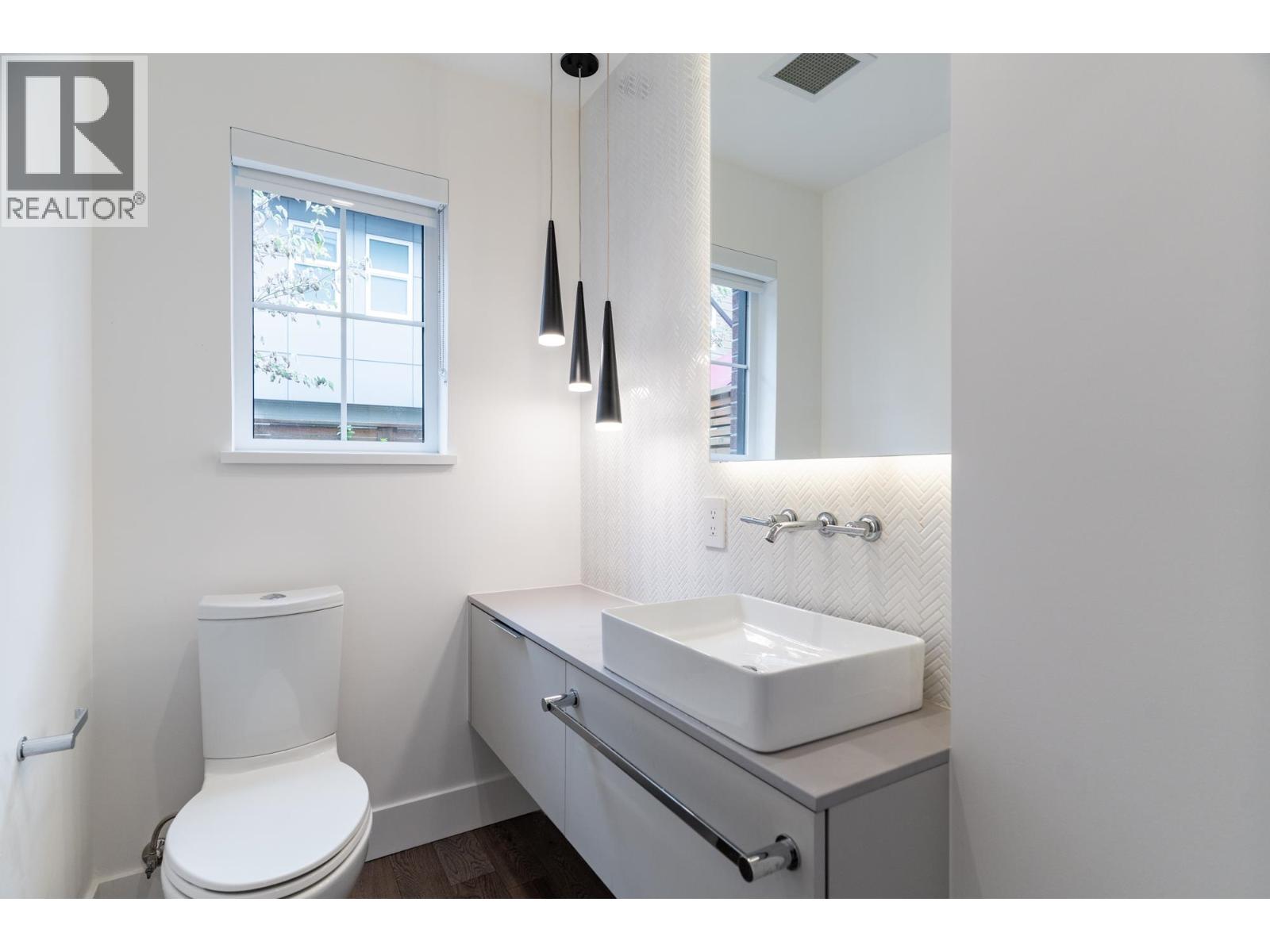125 2070 Curling Road, North Vancouver, British Columbia  V7P 0C9 - Photo 16 - R3059811