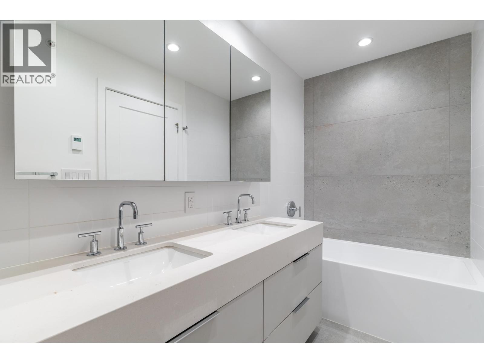 125 2070 Curling Road, North Vancouver, British Columbia  V7P 0C9 - Photo 31 - R3059811