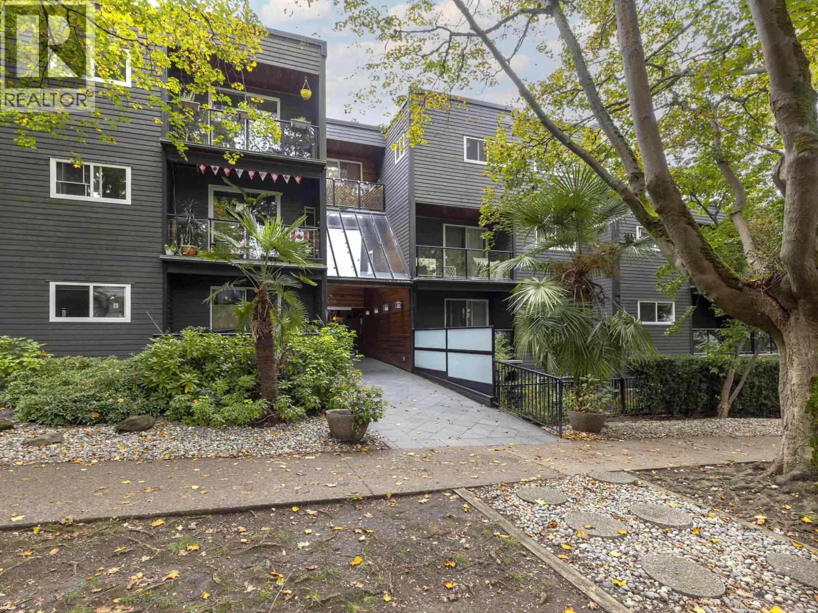 302 1550 Barclay Street, Vancouver, British Columbia  V6G 3B1 - Photo 2 - R3060422