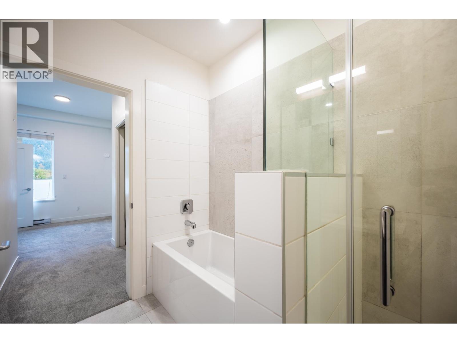 603 1365 Pemberton Avenue, Squamish, British Columbia  V8B 1B7 - Photo 19 - R3060430