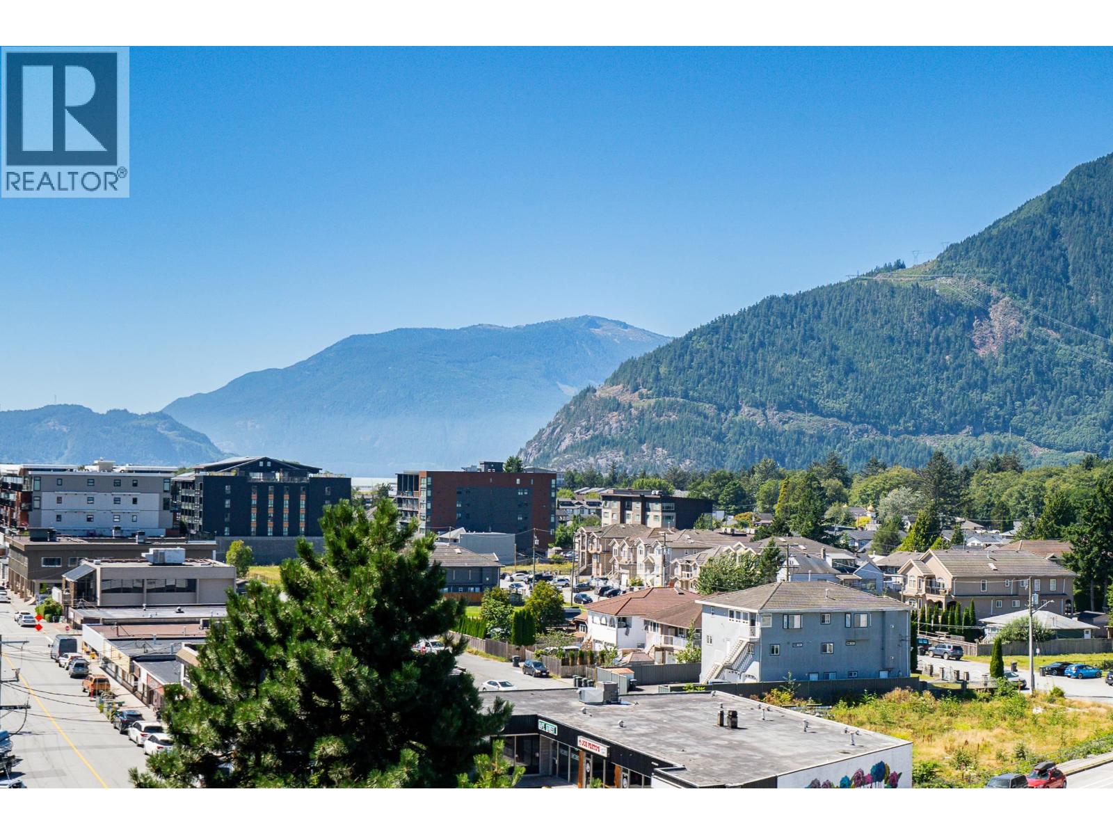 603 1365 Pemberton Avenue, Squamish, British Columbia  V8B 1B7 - Photo 32 - R3060430