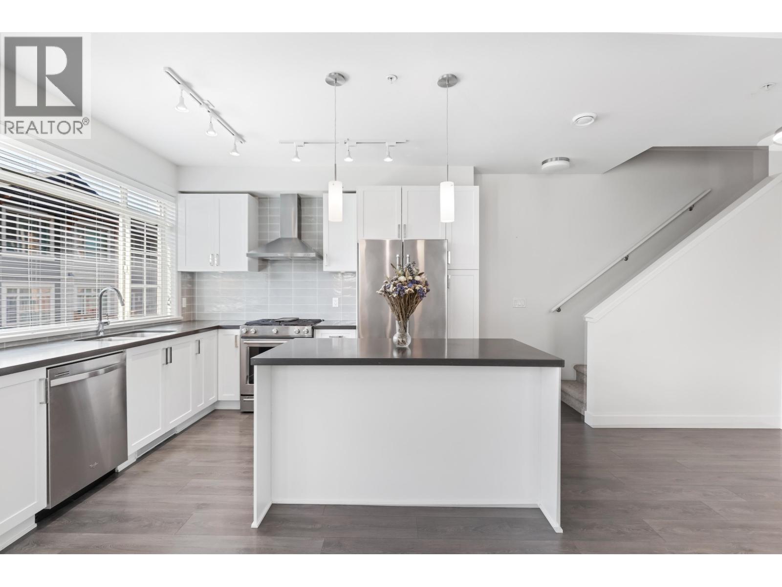 144 11305 240 Street, Maple Ridge, British Columbia  V2W 0J1 - Photo 2 - R3060466