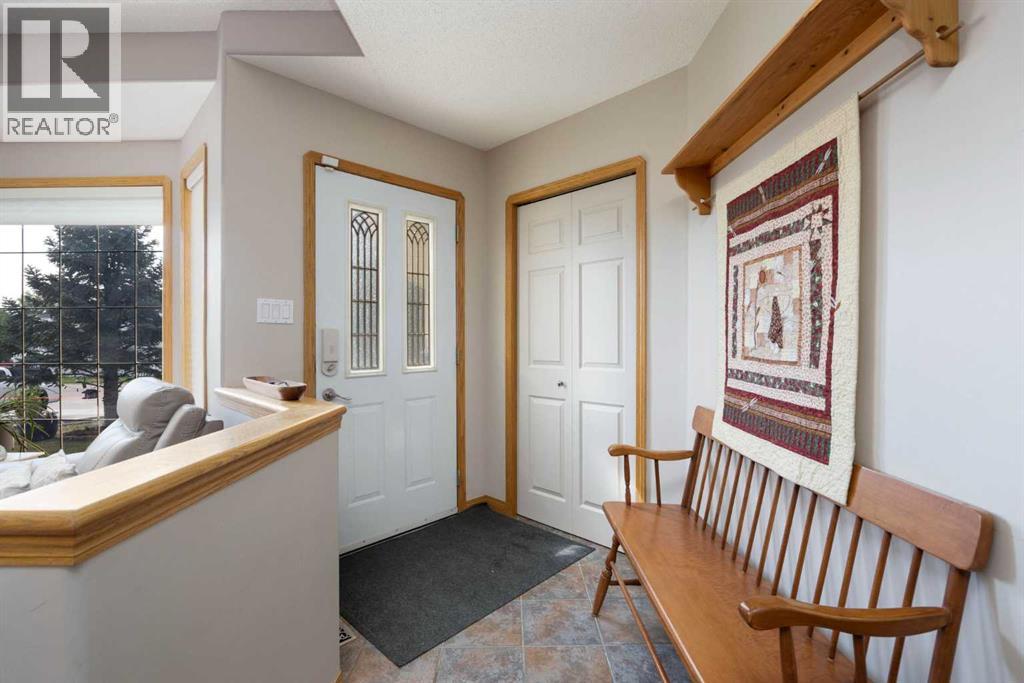 212 Bussieres Drive, Fort Mcmurray, Alberta  T9K 1T3 - Photo 5 - A2244710