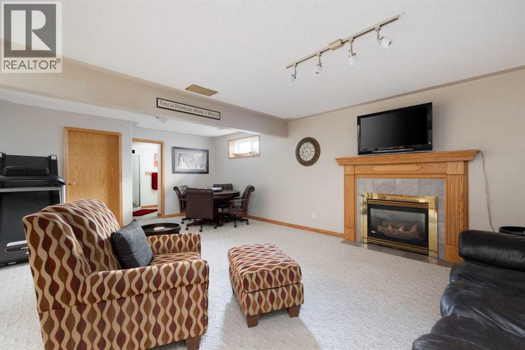 212 Bussieres Drive, Fort Mcmurray, Alberta  T9K 1T3 - Photo 32 - A2244710