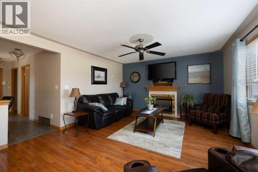 212 Bussieres Drive, Fort Mcmurray, Alberta  T9K 1T3 - Photo 18 - A2244710