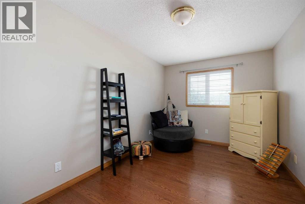 212 Bussieres Drive, Fort Mcmurray, Alberta  T9K 1T3 - Photo 30 - A2244710