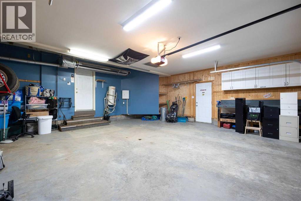 212 Bussieres Drive, Fort Mcmurray, Alberta  T9K 1T3 - Photo 39 - A2244710