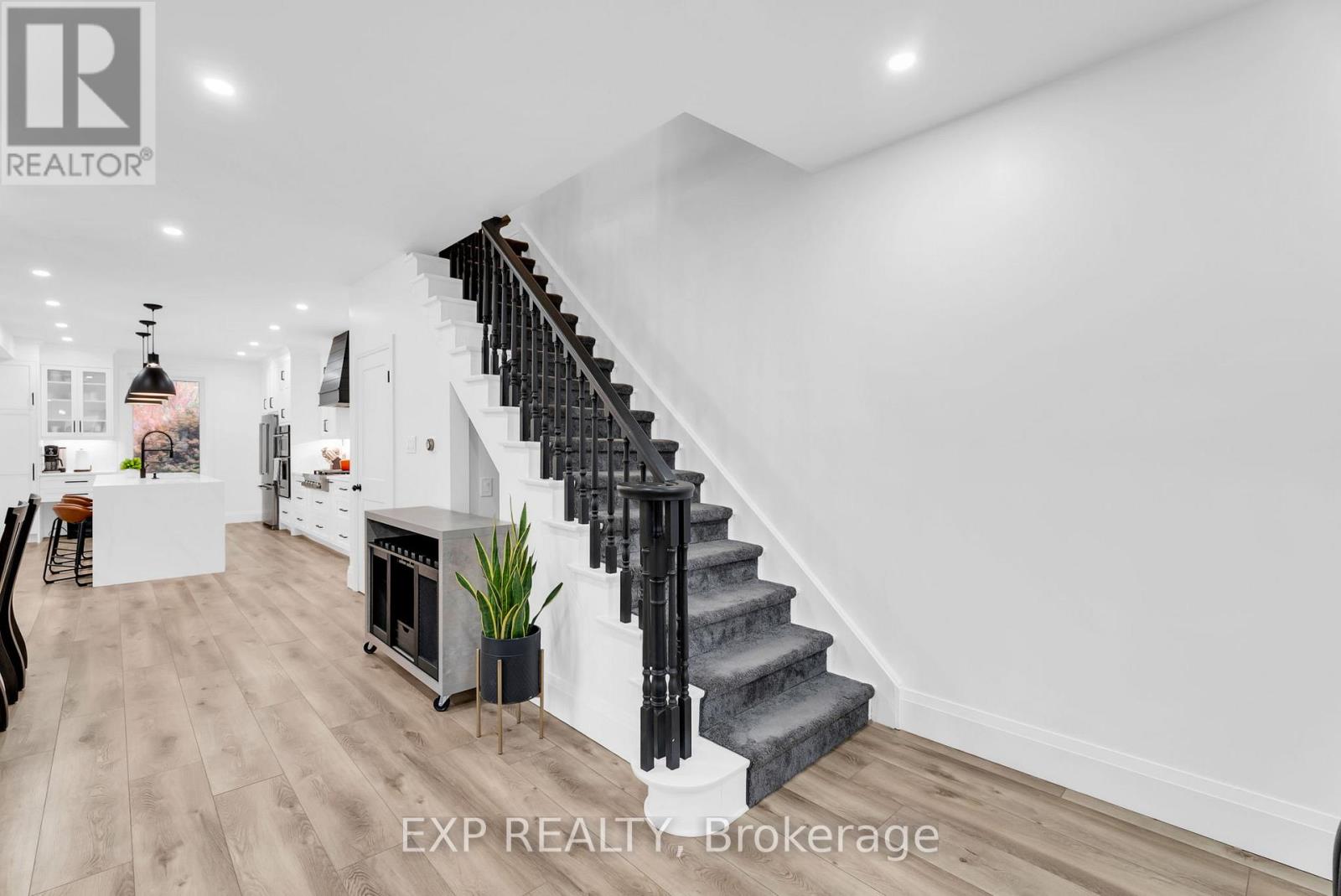 28 Elliott Street, Cambridge, Ontario  N1R 2J2 - Photo 20 - X12473978