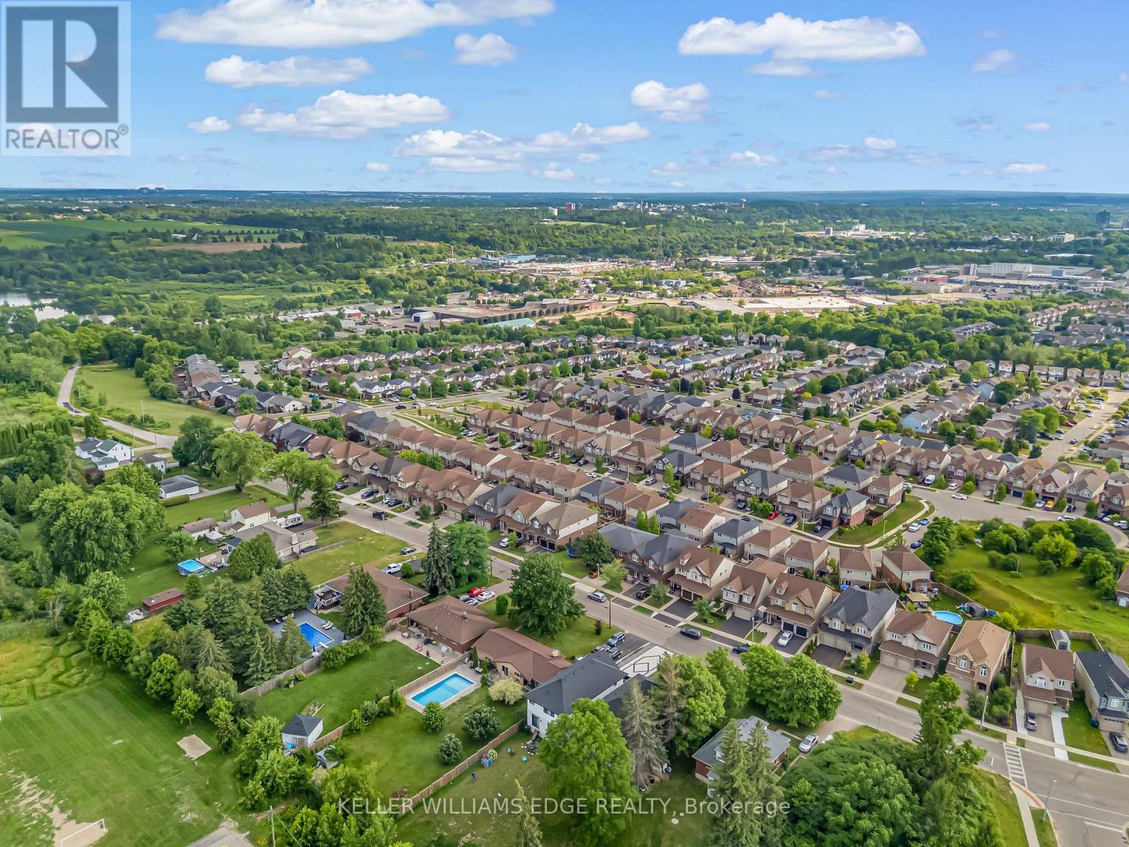 19 Oakes Crescent, Guelph, Ontario  N1E 0J6 - Photo 3 - X12474006