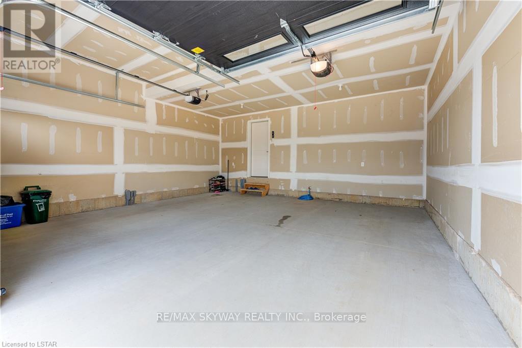 1774 Brunson Way, London South, Ontario  N6K 0H1 - Photo 30 - X12474009
