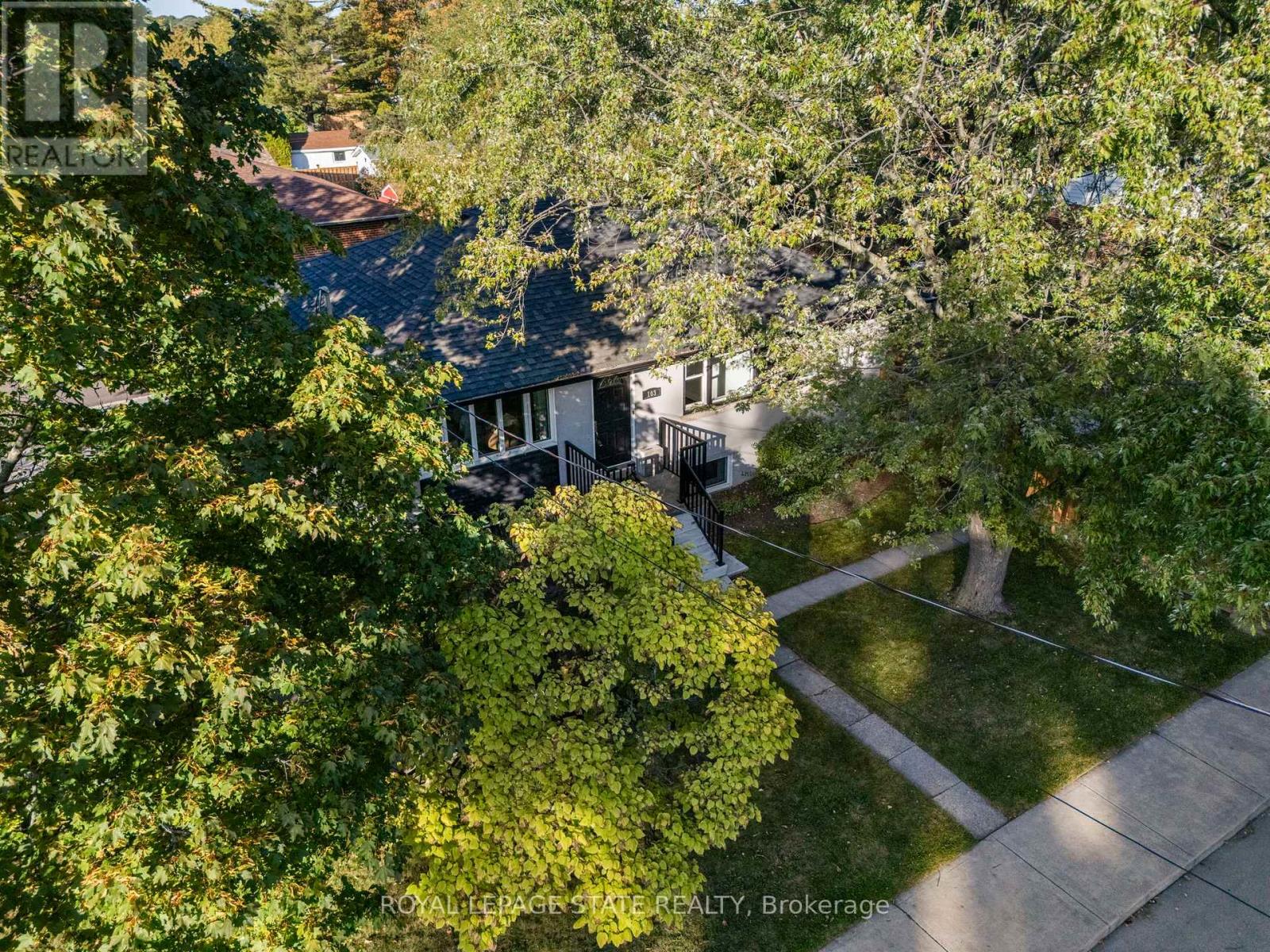 103 Wise Crescent, Hamilton, Ontario  L8T 2L7 - Photo 3 - X12474017
