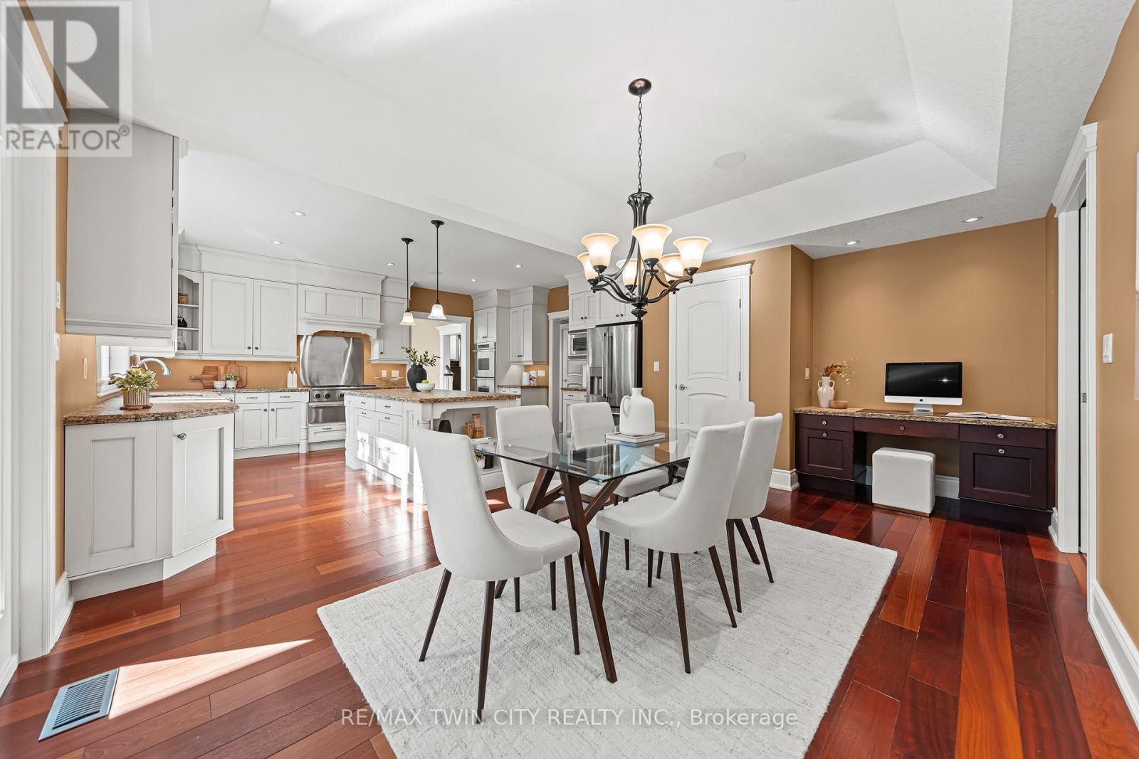 541 Falconridge Crescent, Kitchener, Ontario  N2K 4J2 - Photo 22 - X12474044