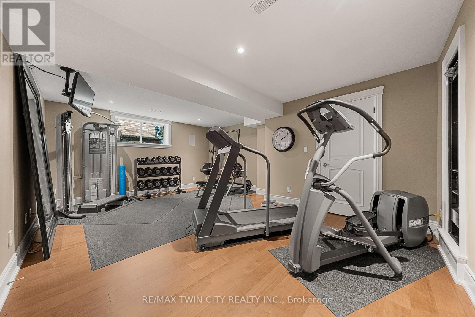 541 Falconridge Crescent, Kitchener, Ontario  N2K 4J2 - Photo 43 - X12474044