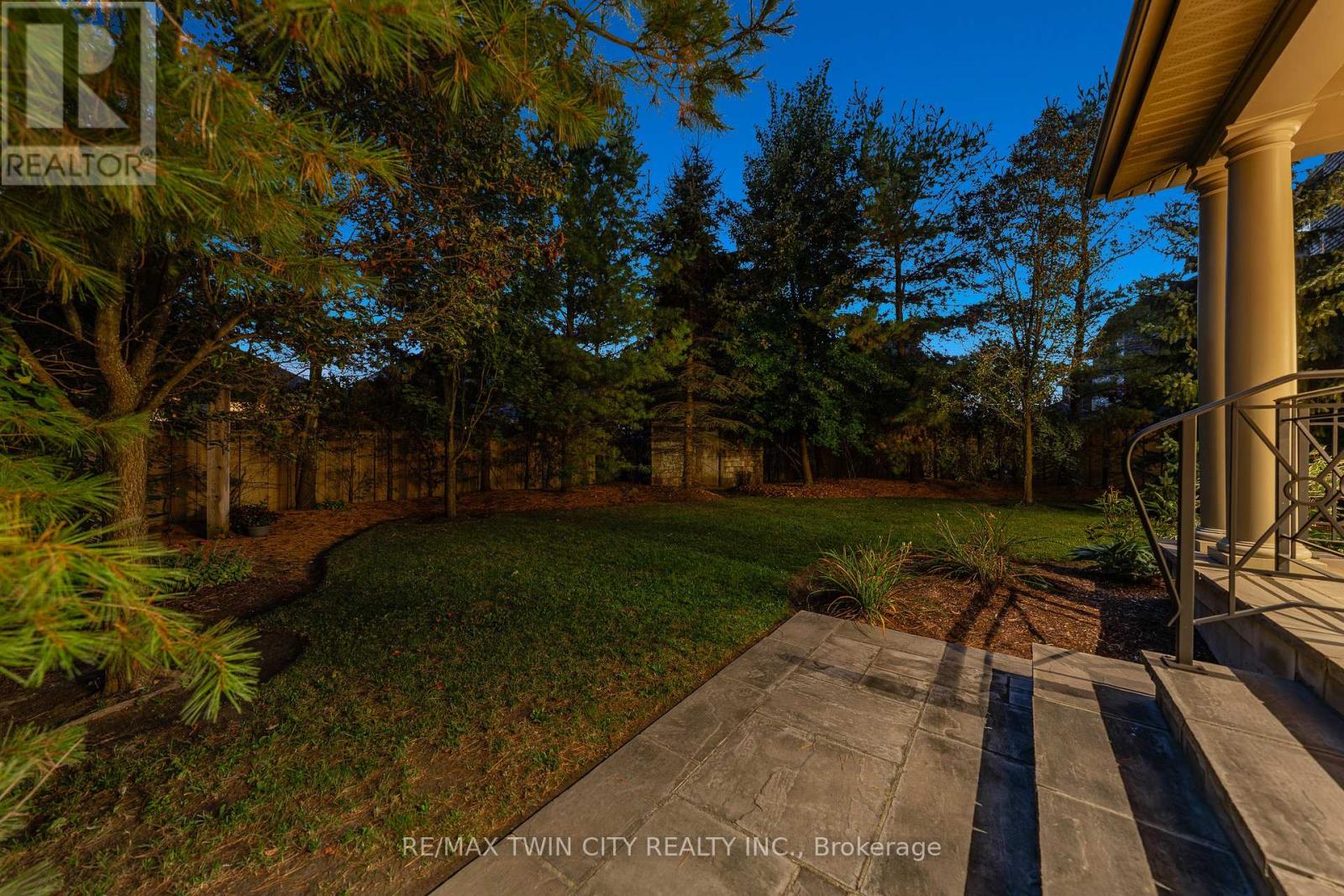 541 Falconridge Crescent, Kitchener, Ontario  N2K 4J2 - Photo 50 - X12474044