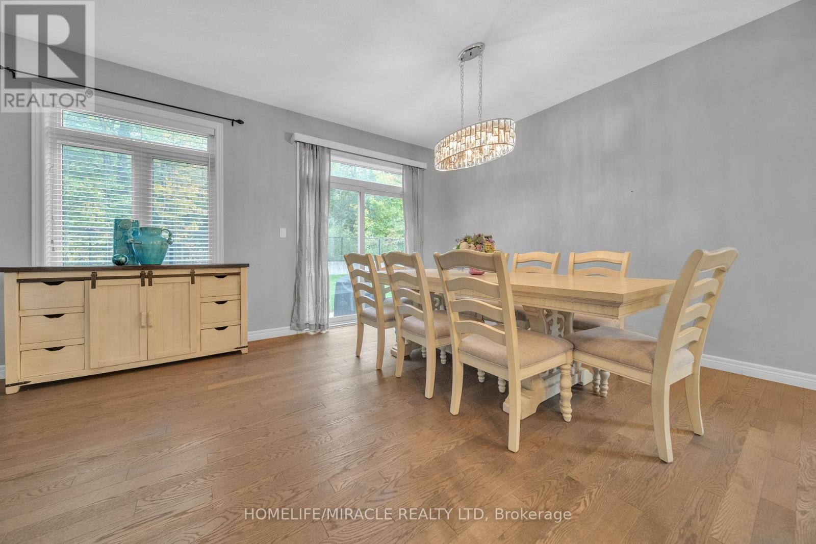 79 Elmbank Trail, Kitchener, Ontario  N2R 0H1 - Photo 11 - X12474053