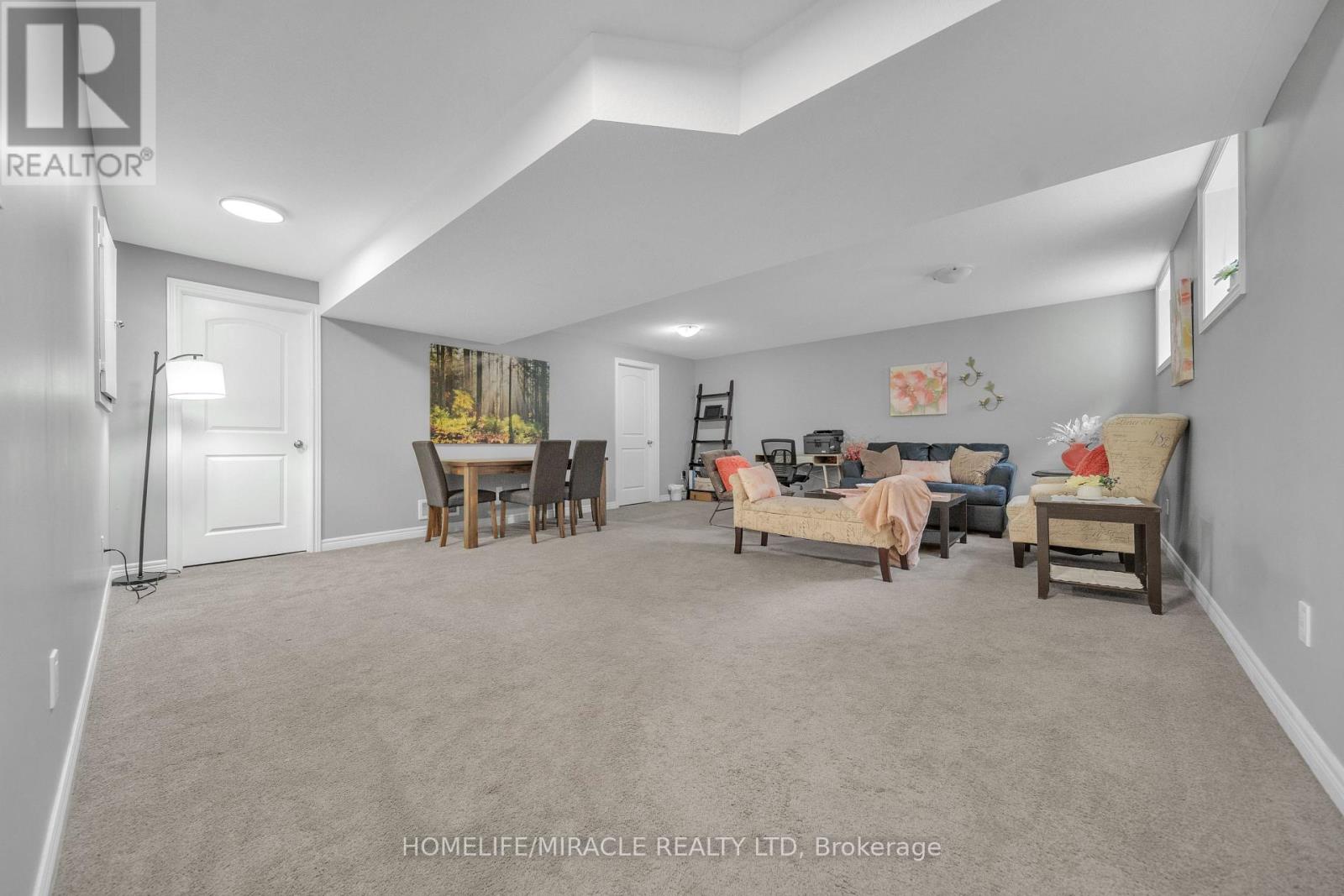 79 Elmbank Trail, Kitchener, Ontario  N2R 0H1 - Photo 22 - X12474053