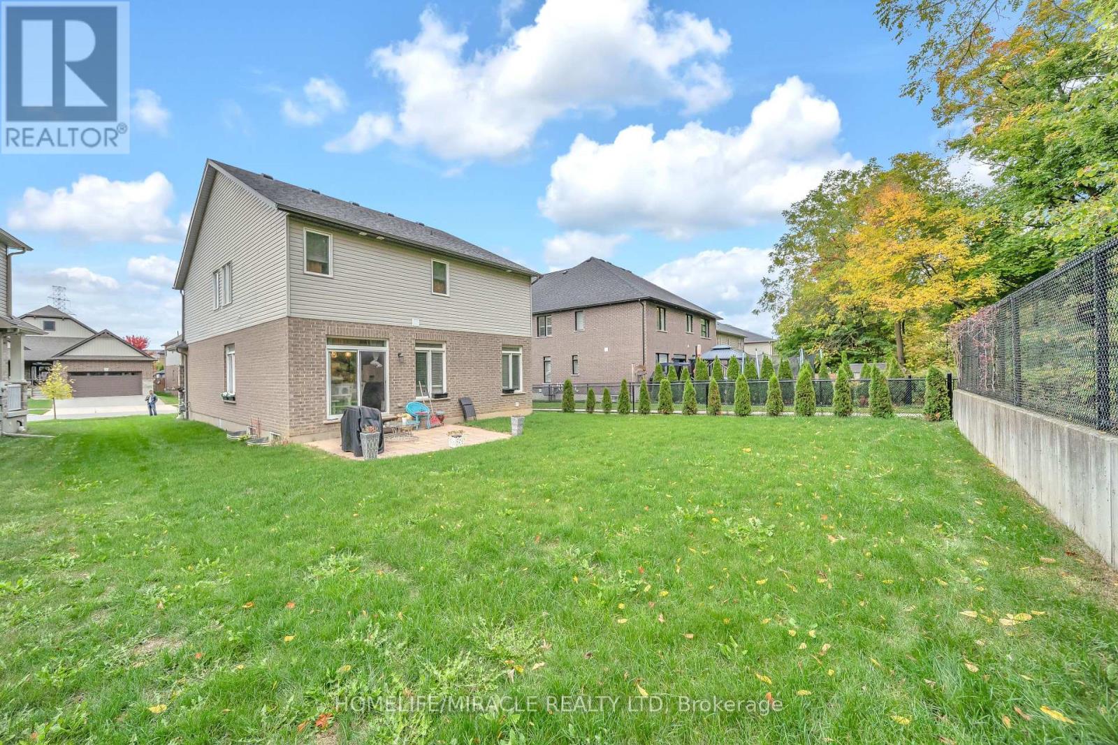 79 Elmbank Trail, Kitchener, Ontario  N2R 0H1 - Photo 43 - X12474053