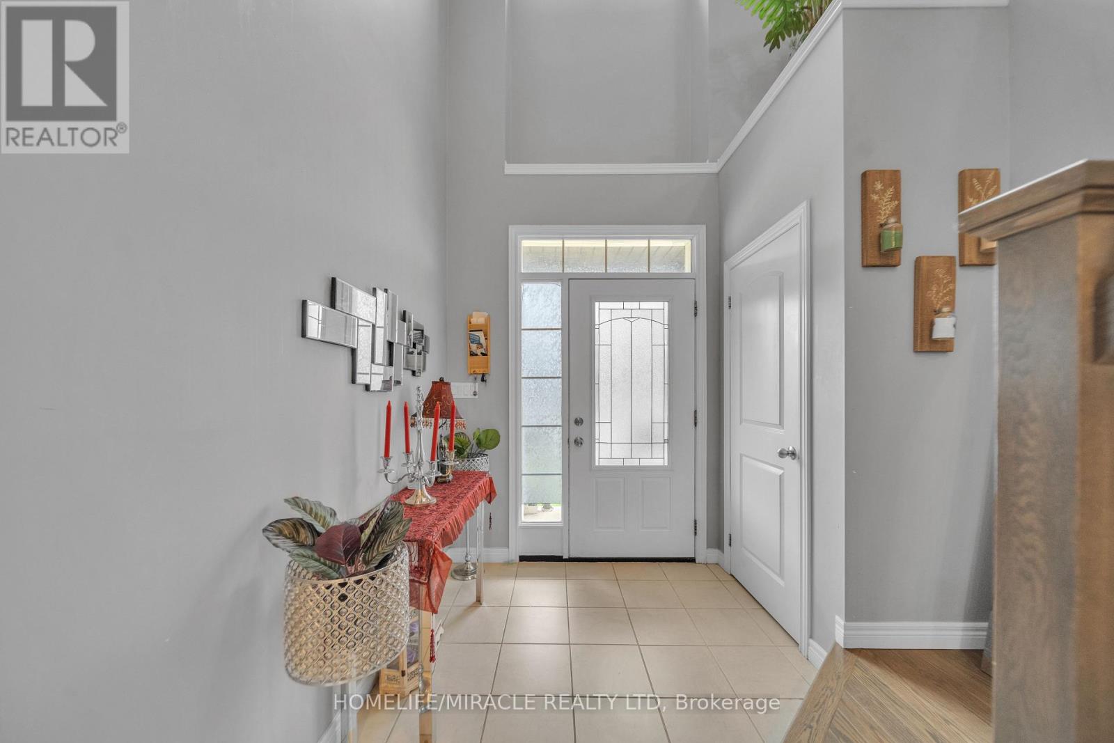 79 Elmbank Trail, Kitchener, Ontario  N2R 0H1 - Photo 7 - X12474053