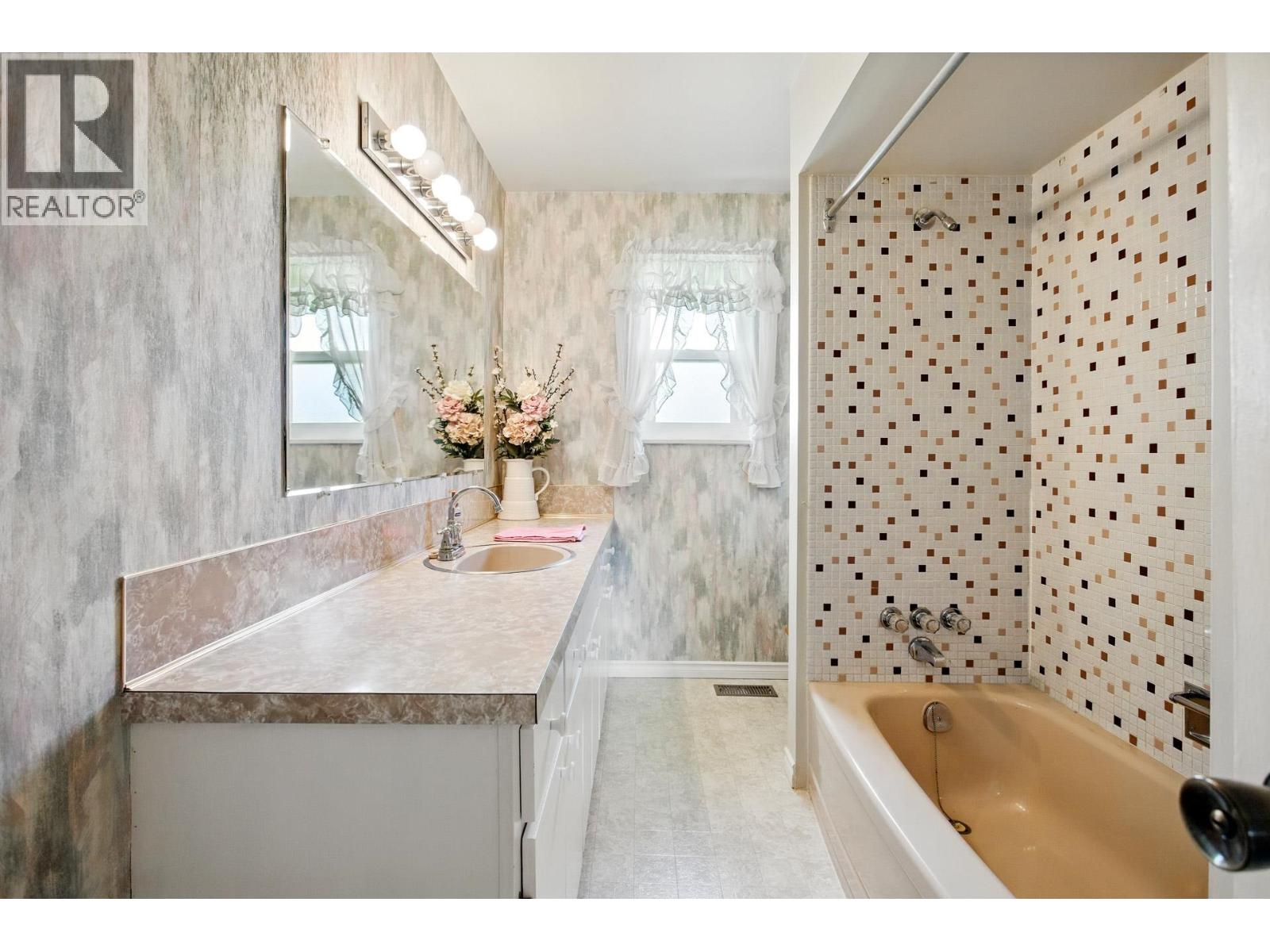 1741 Langan Avenue, Port Coquitlam, British Columbia  V3C 1K8 - Photo 20 - R3060440