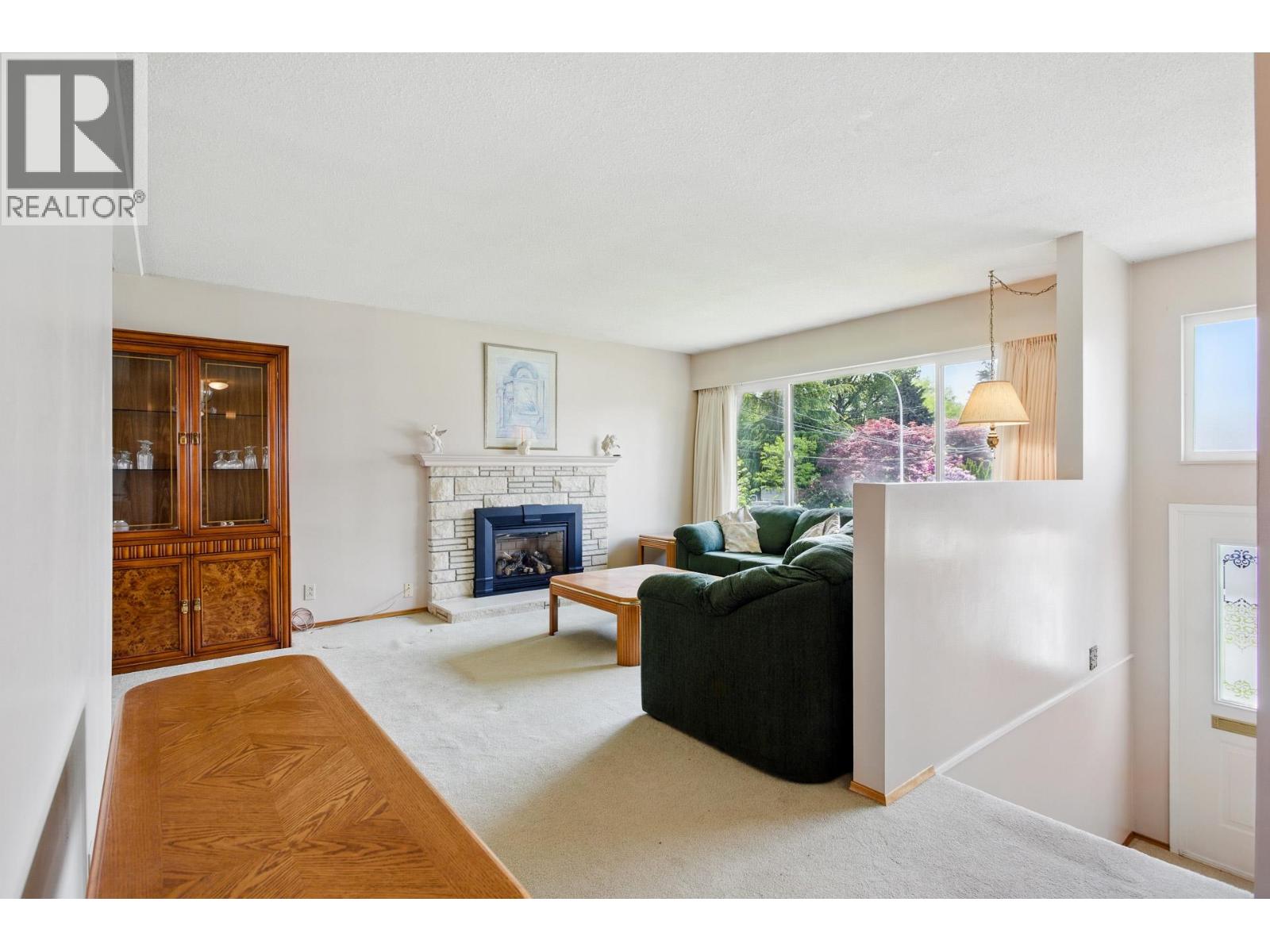 1741 Langan Avenue, Port Coquitlam, British Columbia  V3C 1K8 - Photo 5 - R3060440