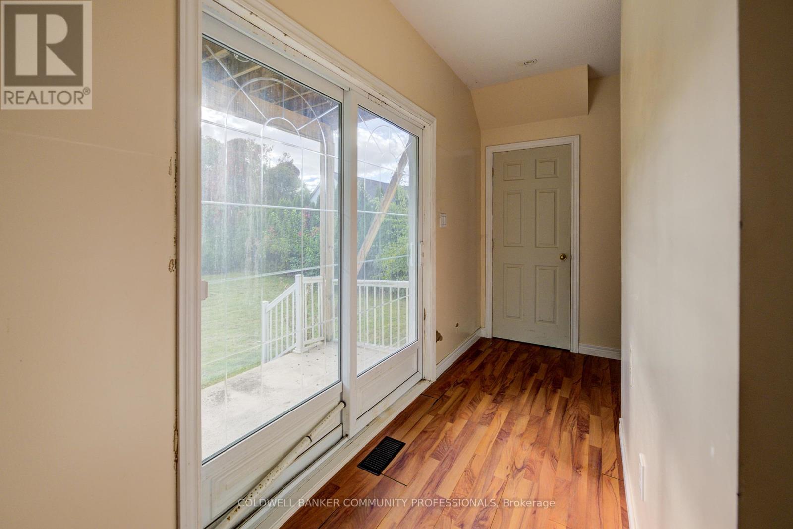 7 Robinson Street S, Grimsby, Ontario  L3M 3C5 - Photo 15 - X12462874