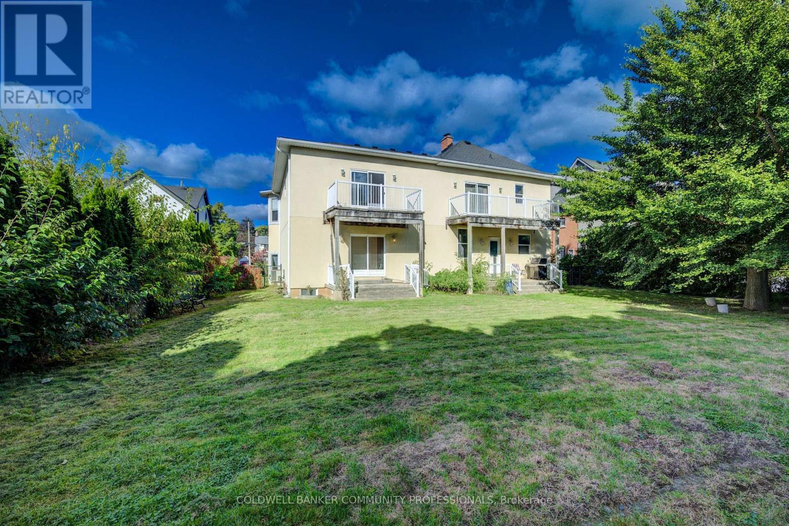 7 Robinson Street S, Grimsby, Ontario  L3M 3C5 - Photo 4 - X12462874