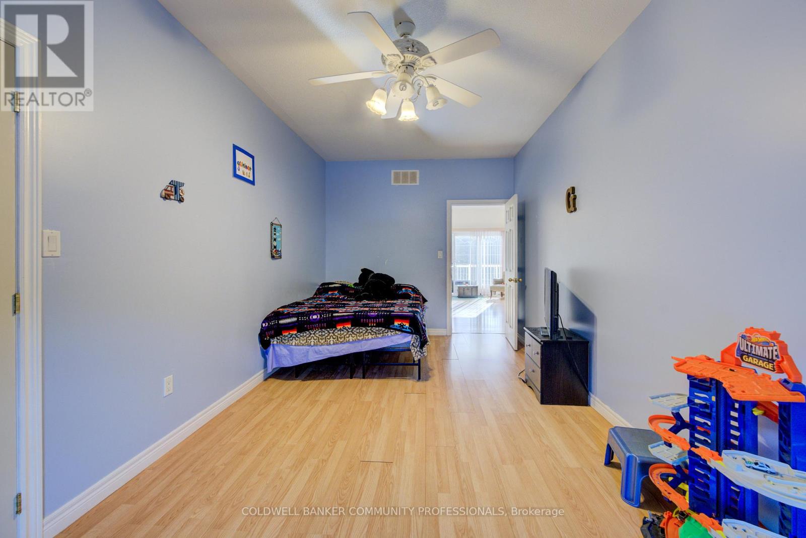 7 Robinson Street S, Grimsby, Ontario  L3M 3C5 - Photo 27 - X12462874