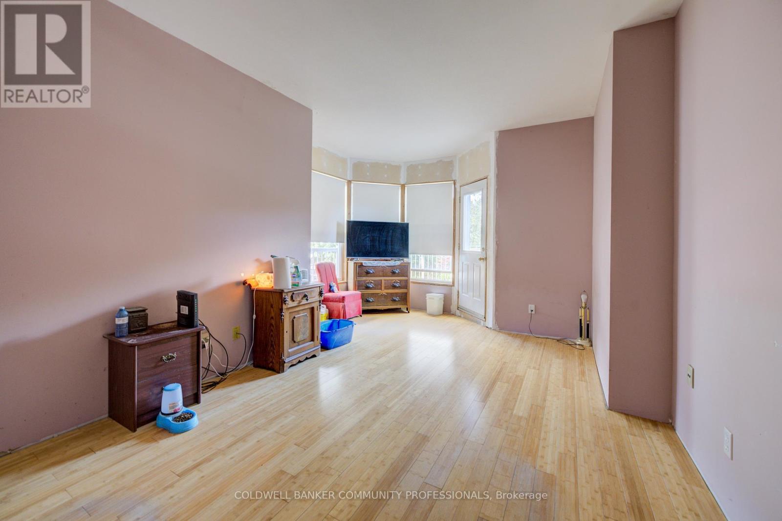 7 Robinson Street S, Grimsby, Ontario  L3M 3C5 - Photo 31 - X12462874