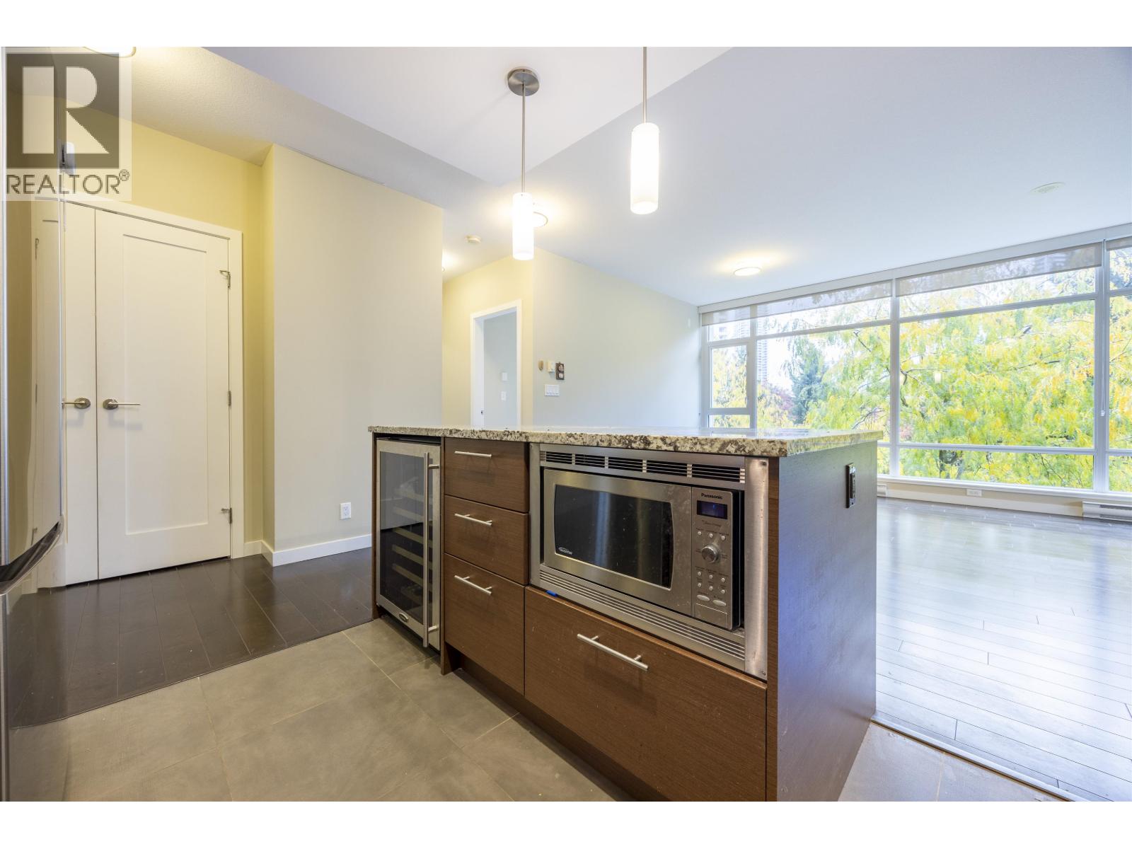 205 6168 Wilson Avenue, Burnaby, British Columbia  V5H 0B2 - Photo 5 - R3060071