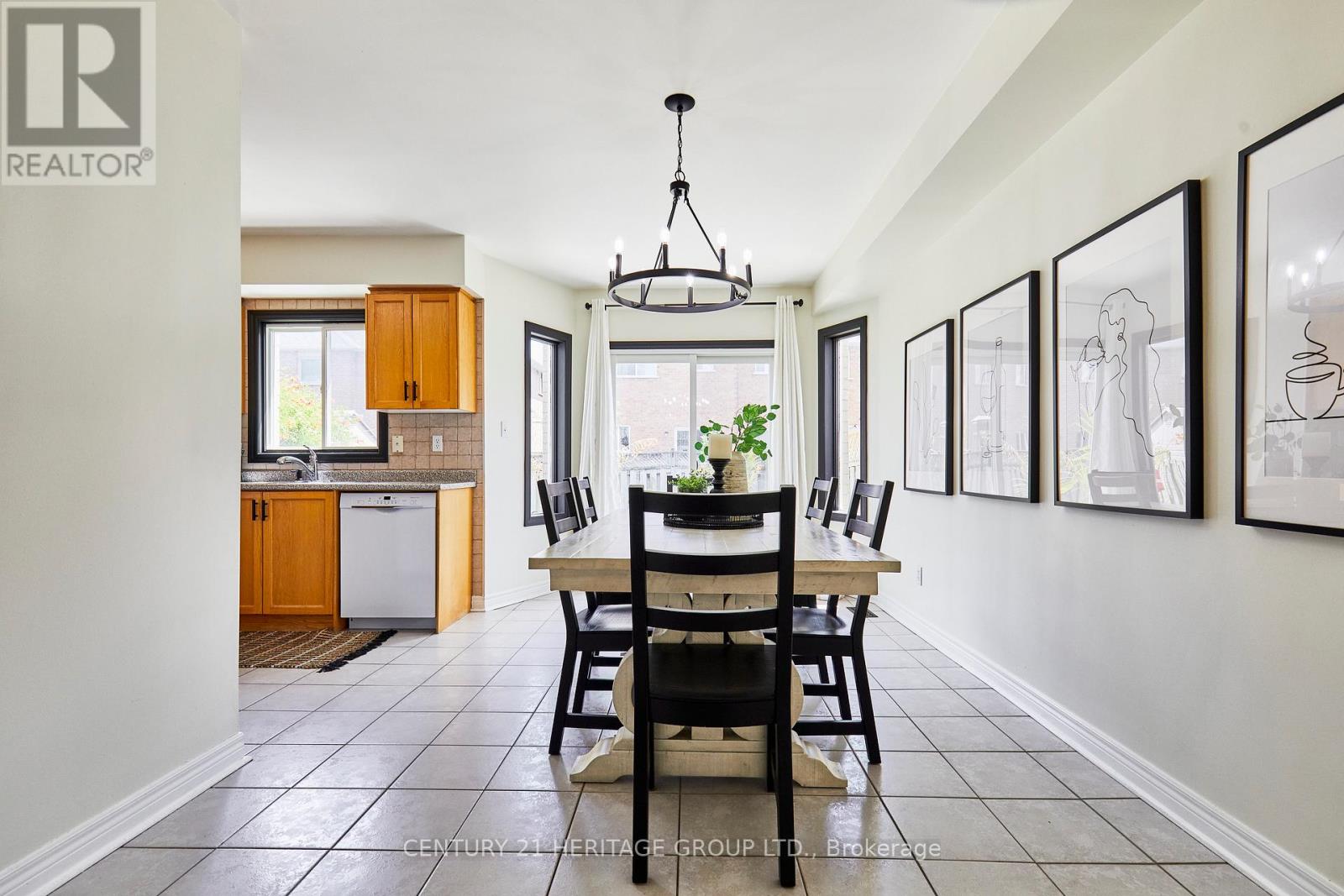 13 Carriage House Road, Caledon, Ontario  L7E 2H8 - Photo 7 - W12473166