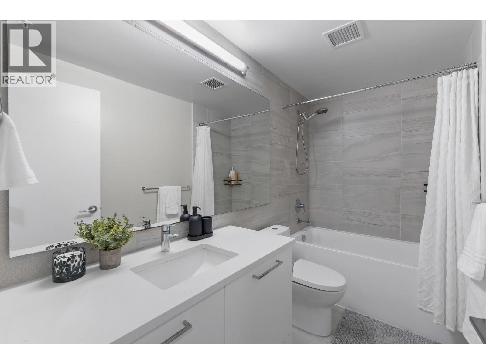 111 8761 University Crescent, Burnaby, British Columbia  V5A 0G3 - Photo 24 - R3060031