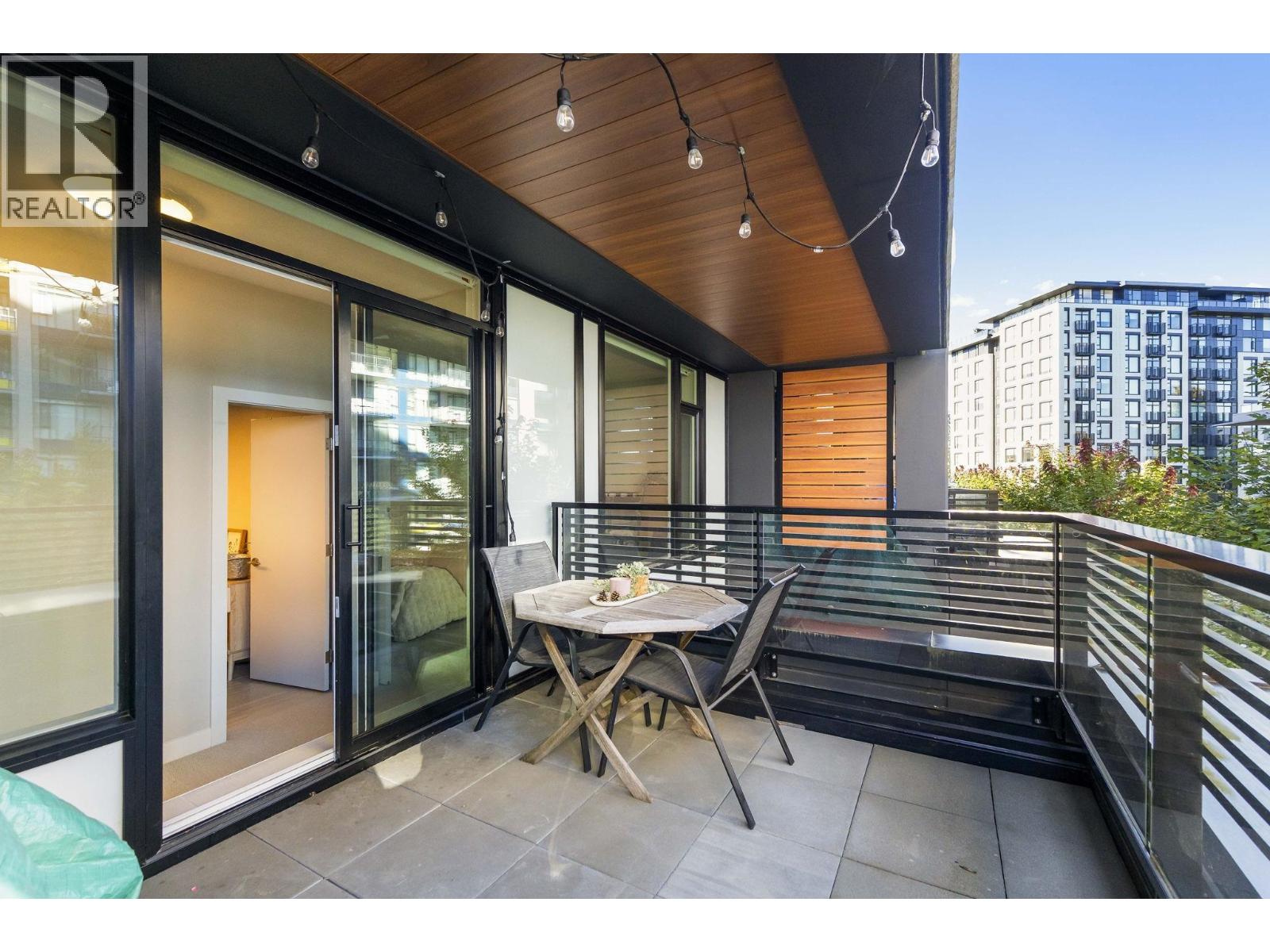 111 8761 University Crescent, Burnaby, British Columbia  V5A 0G3 - Photo 33 - R3060031