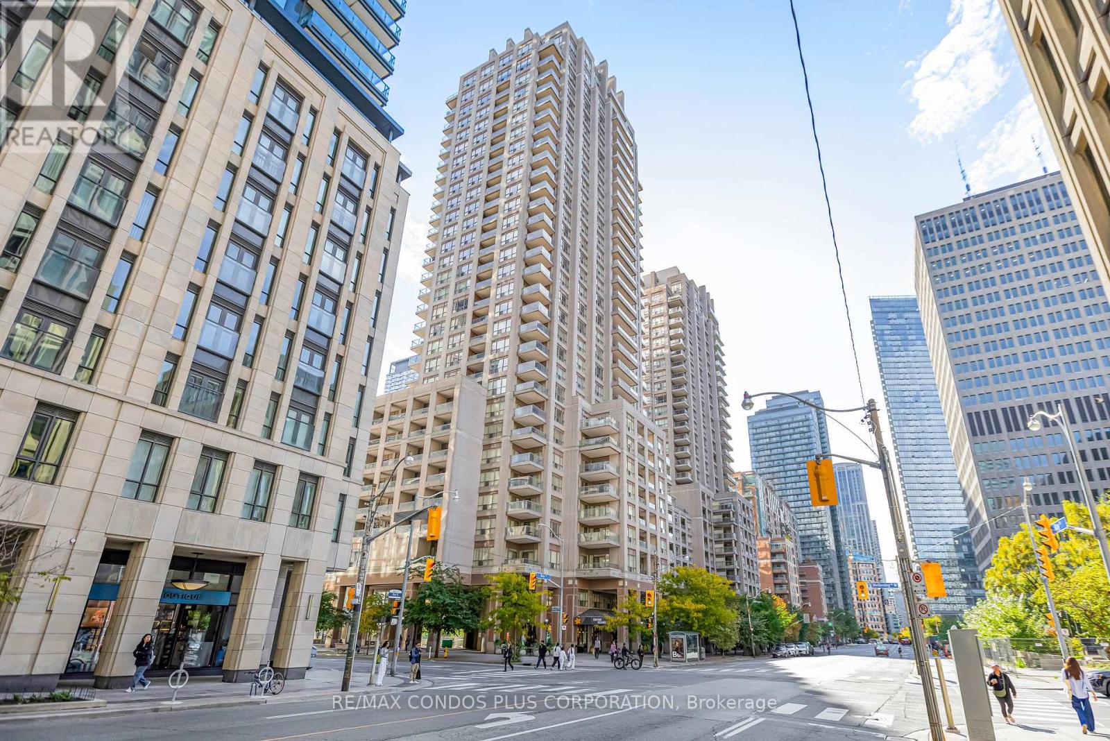 903 - 909 BAY STREET, Toronto, Ontario