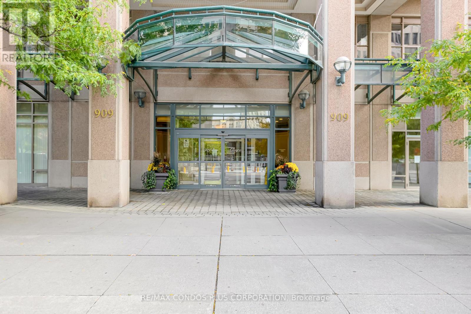 903 - 909 Bay Street, Toronto, Ontario  M5S 3G2 - Photo 23 - C12474093