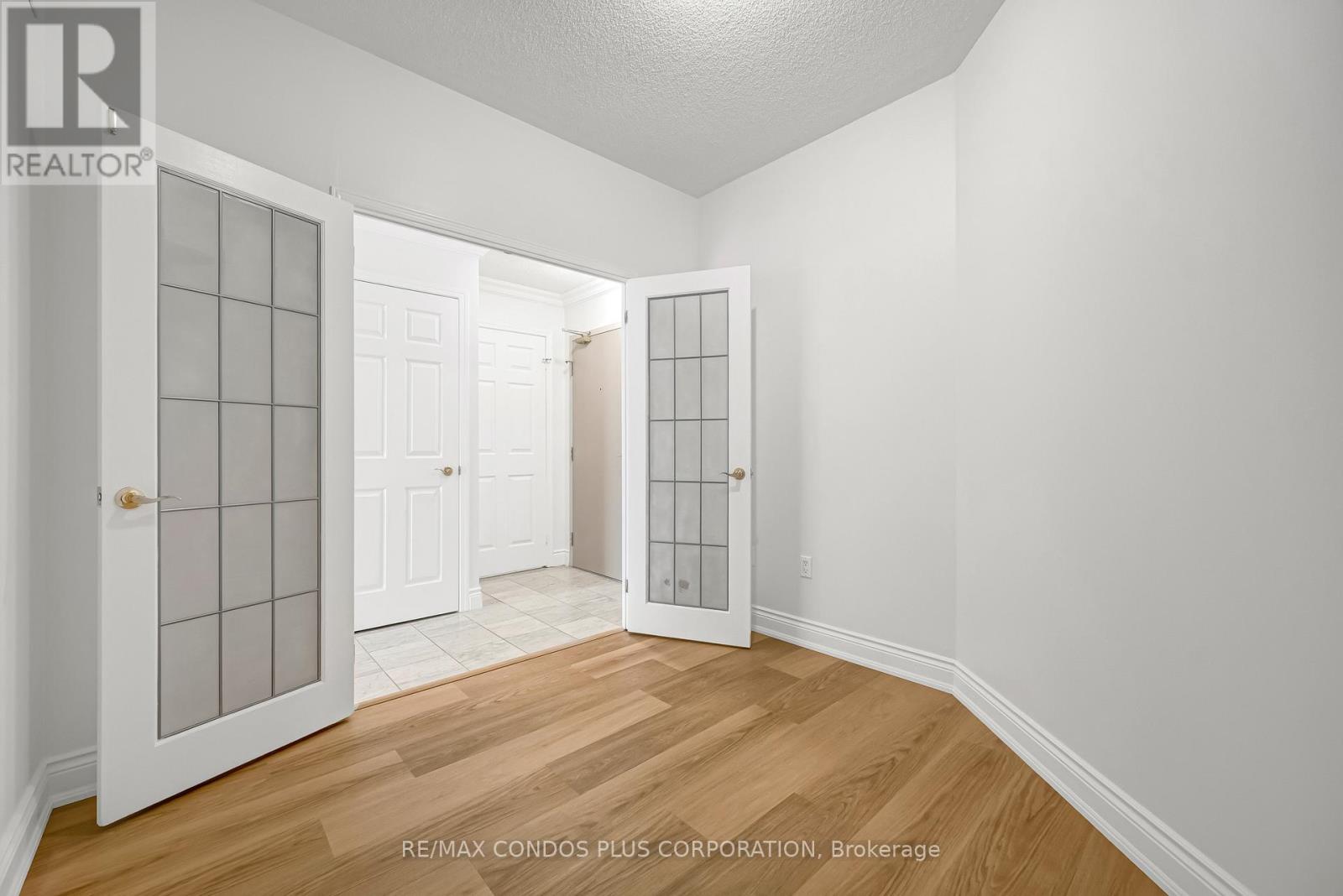 903 - 909 Bay Street, Toronto, Ontario  M5S 3G2 - Photo 17 - C12474093