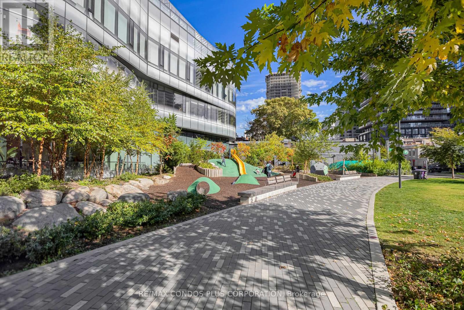 903 - 909 Bay Street, Toronto, Ontario  M5S 3G2 - Photo 34 - C12474093