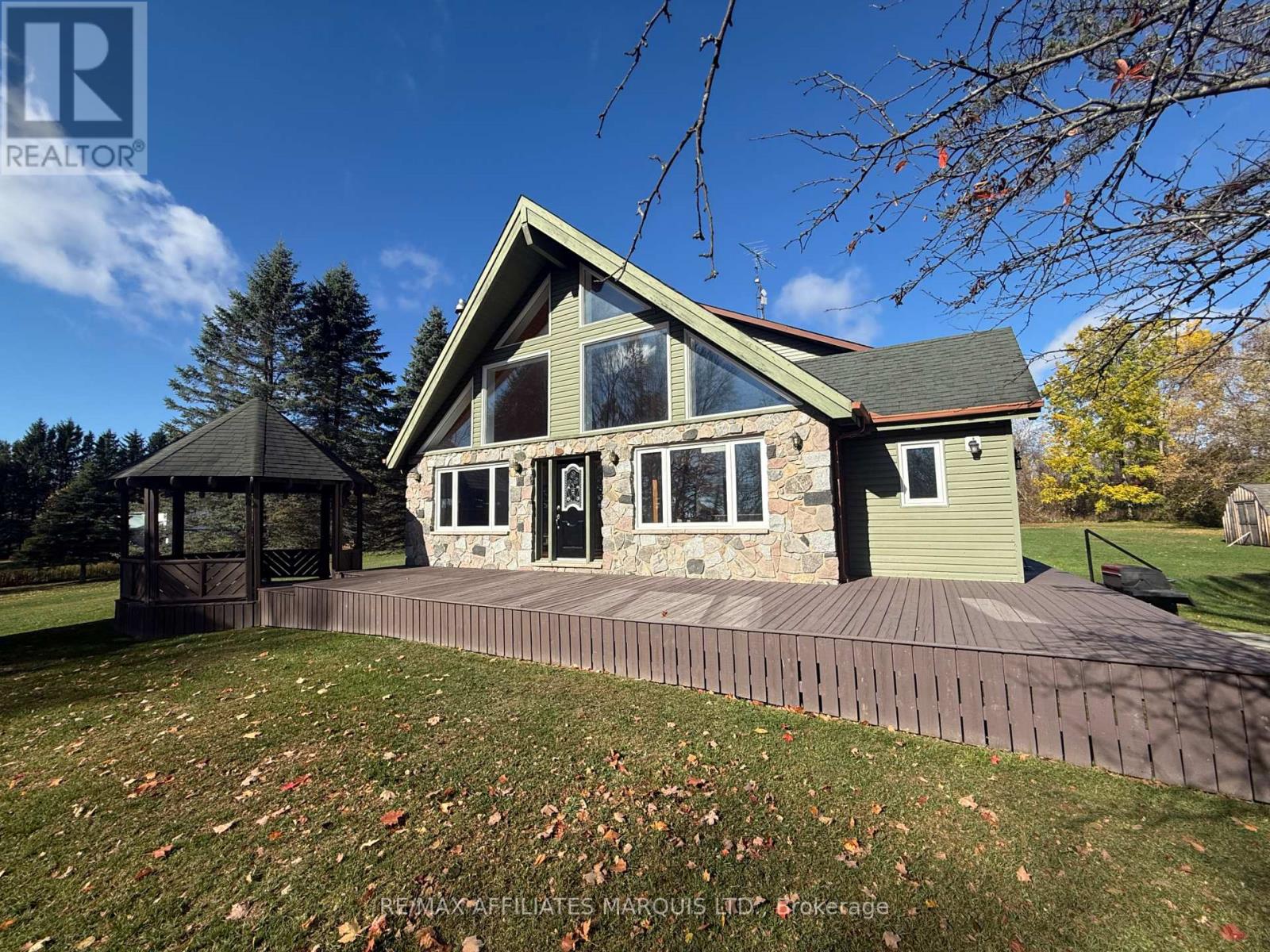 16855 County Rd 18 Road, South Stormont, Ontario  K0C 2A0 - Photo 1 - X12474154