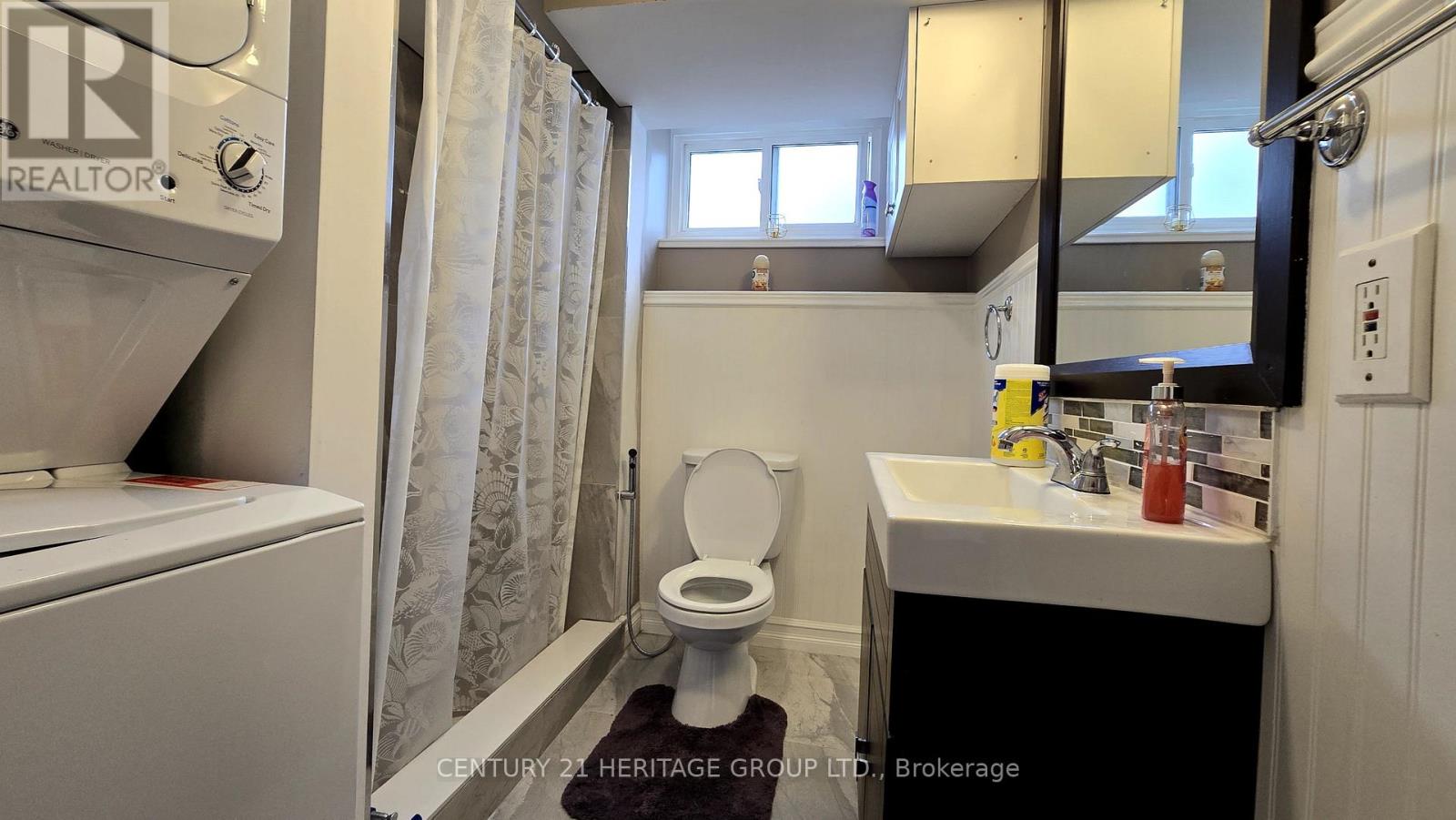 77 Aurora Heights Drive, Aurora, Ontario  L4G 2X1 - Photo 12 - N12434480