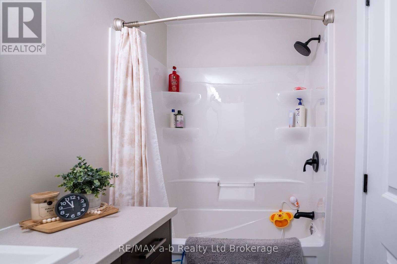 258 Graham Street, Woodstock, Ontario  N4S 6K7 - Photo 21 - X12474134