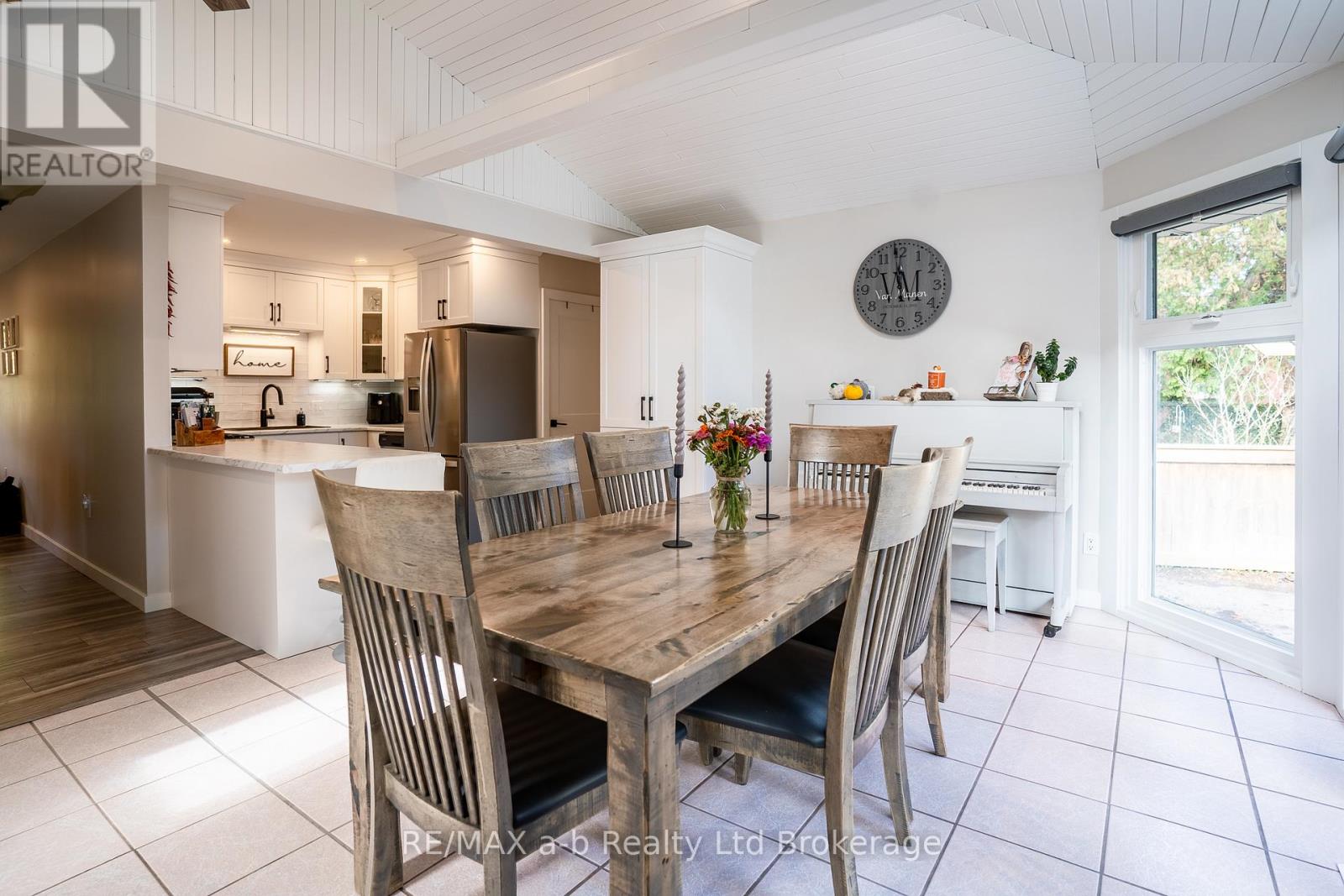 258 Graham Street, Woodstock, Ontario  N4S 6K7 - Photo 7 - X12474134